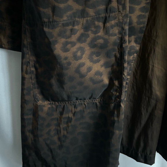 M/L (2) MYCRA PAC DESIGNER WEAR rain jacket LN Cheetah print tea length - Picture 3 of 7